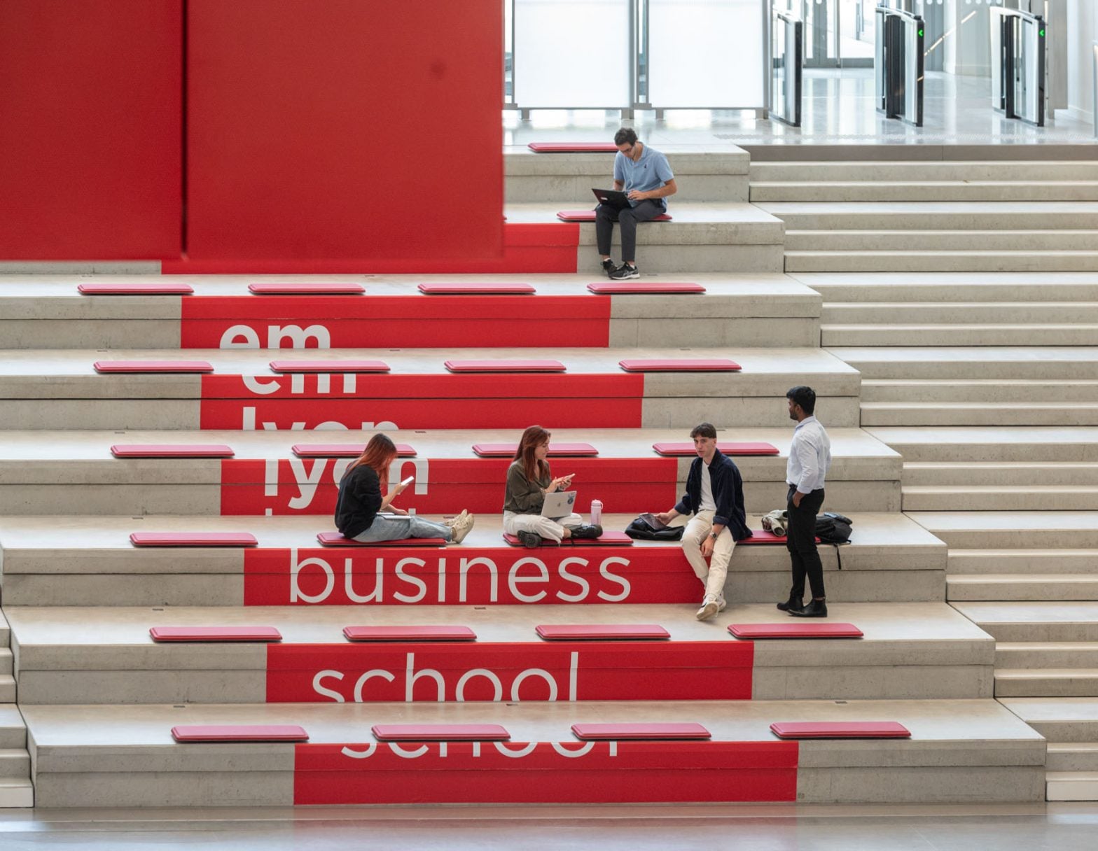 emlyon business school 3b